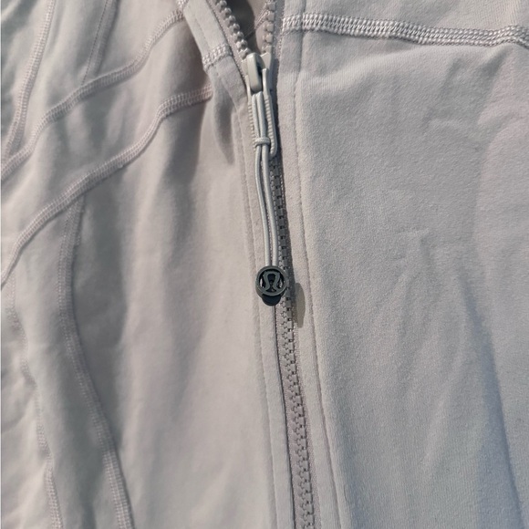 SOLD Lululemon Athletica Women's Light Gray Jacket - Picture 3 of 6